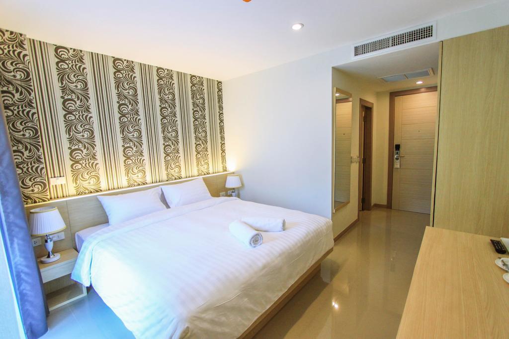 Ocean And Ole Patong Hotel Quarto foto
